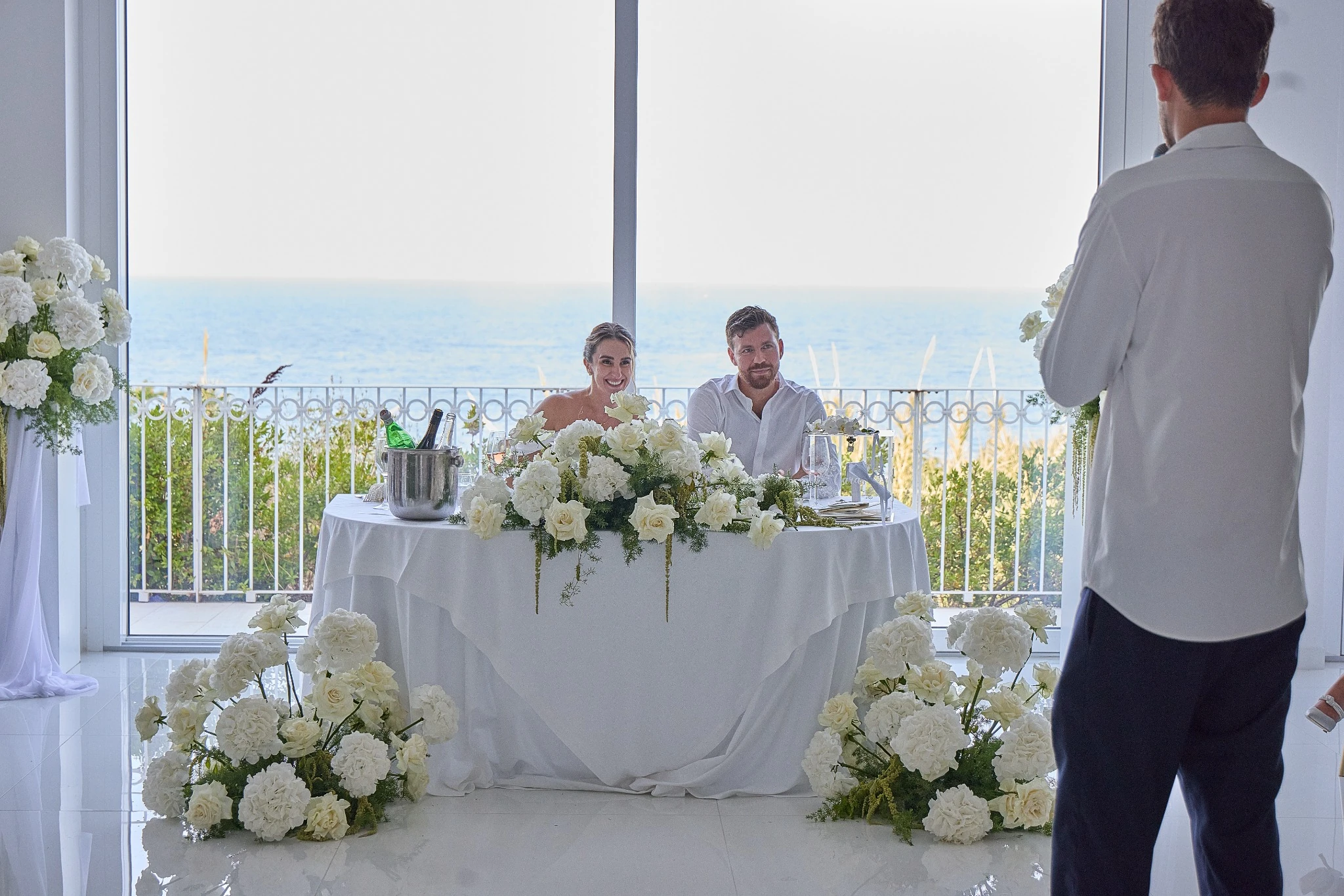 Wedding reception at Terrazza Setterose overlooking the sea